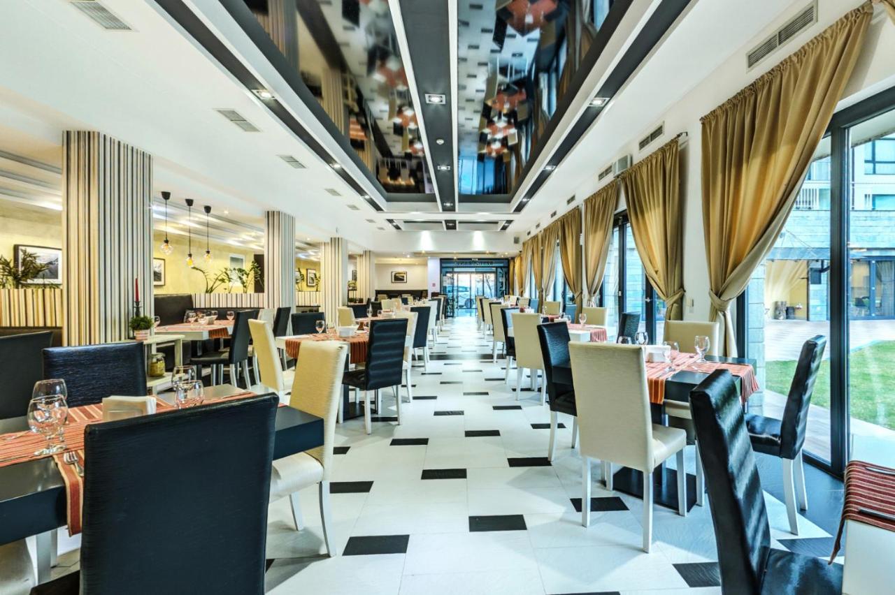 Saint George Palace Aparthotel - בנסקו