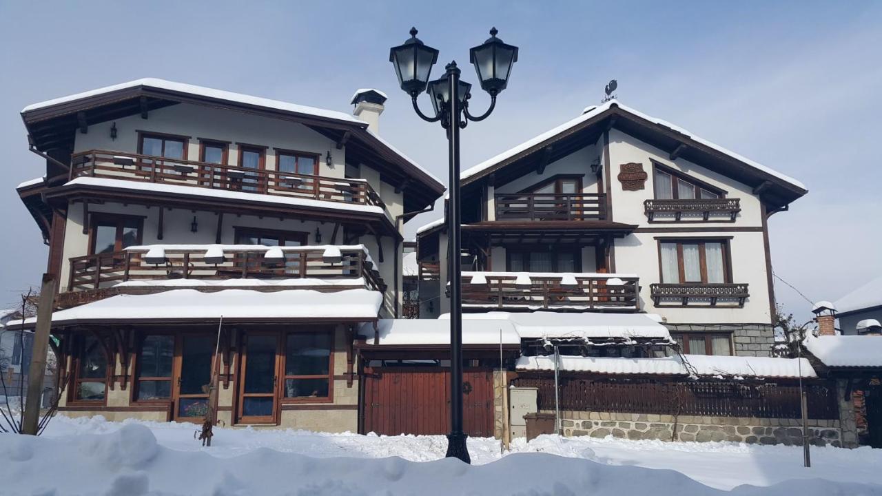 Family Hotel Djangal - בנסקו